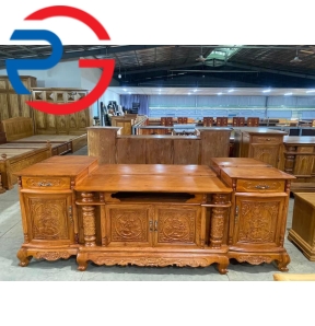 TỦ TIVI 13