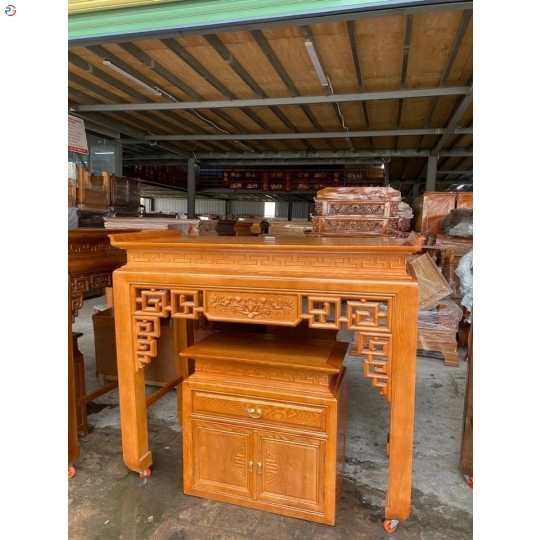 BỘ BÀN THỜ GỖ SỒI MÀU LAU HƯƠNG 